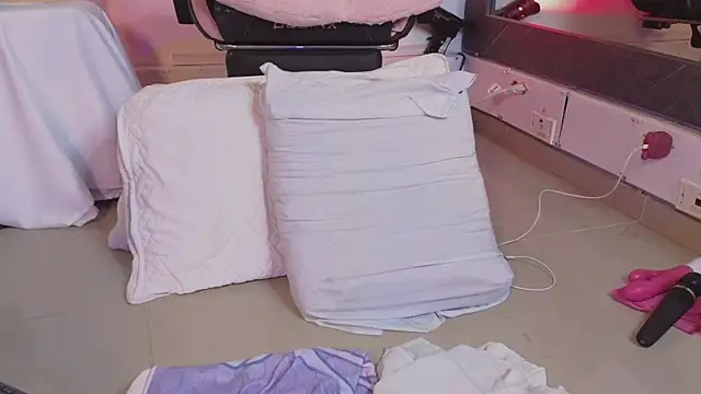 _Linoshka_1 Live XXX-Chat