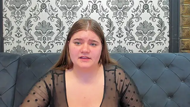 LissaBigTitts Chat XXX live