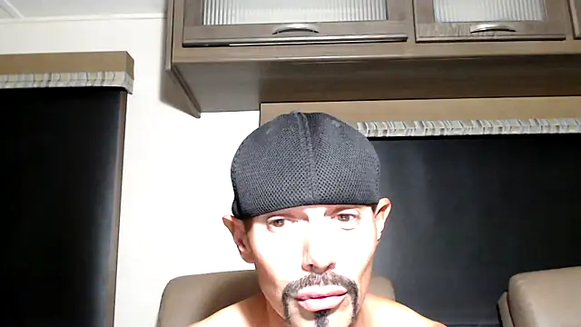 ThickD2C's Live XXX Chat