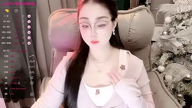 Monica-666888- 现场XXX聊天