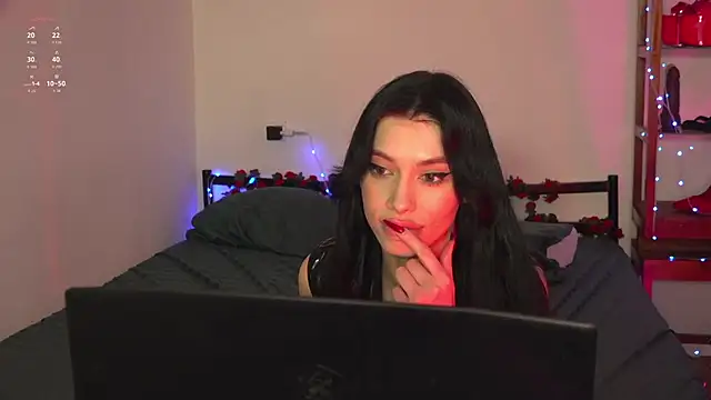 Olivia_Faye élő XXX-chatje
