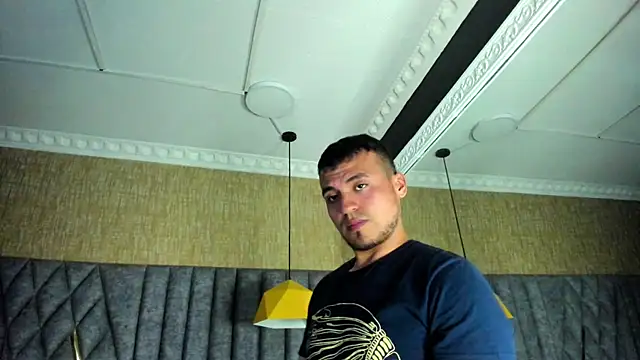 AronGarcian Webbikameraesitys