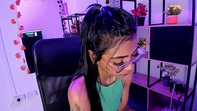 KarlaSlutSkinny__ live XXX chat