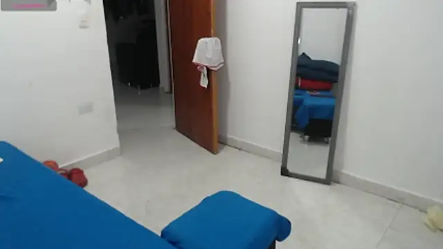 Laura_fox1 Chat XXX live