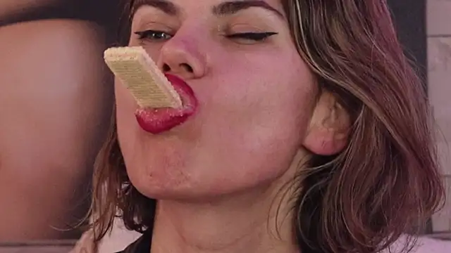 Chat +18 de FeliciaKrige ao vivo