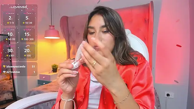 _Sophie__miller 现场XXX聊天