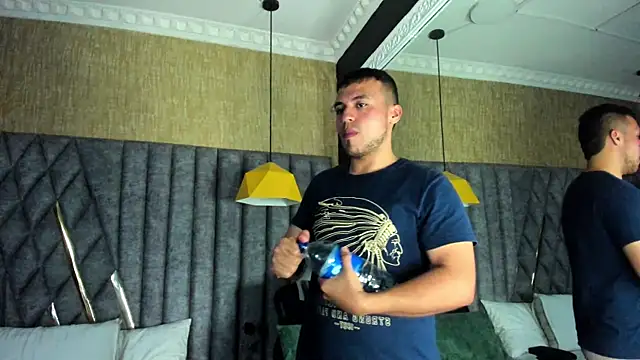 Chat XXX en directo de AronGarcia