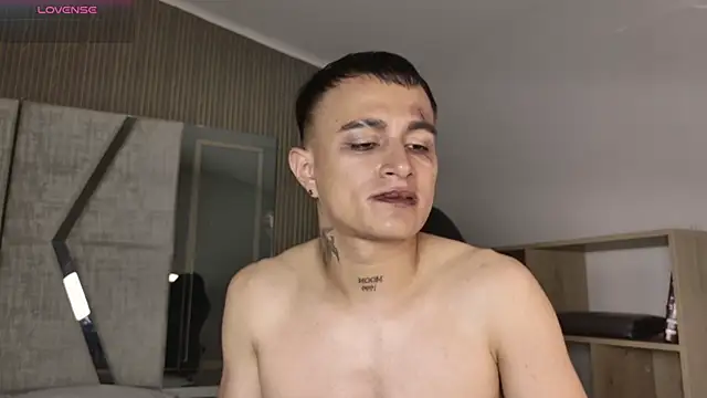 XXX chat uživo modela LiamDeep