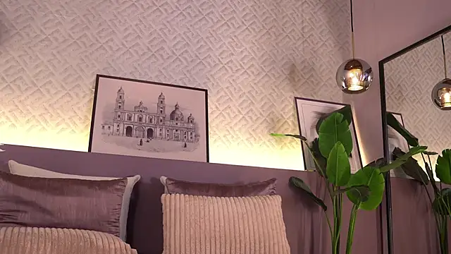 Chat XXX en directo de ElleDiane