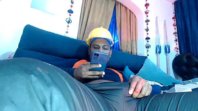 ElCaballeroNegro24 Adlı Modelin Web Kamerası Şovu