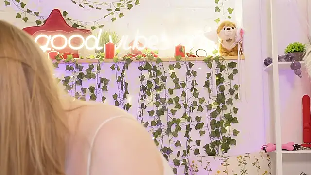 MonicaAsis 라이브 XXX 채팅