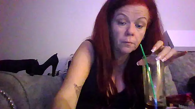 Forbidden-Irish-x webkamerás műsora