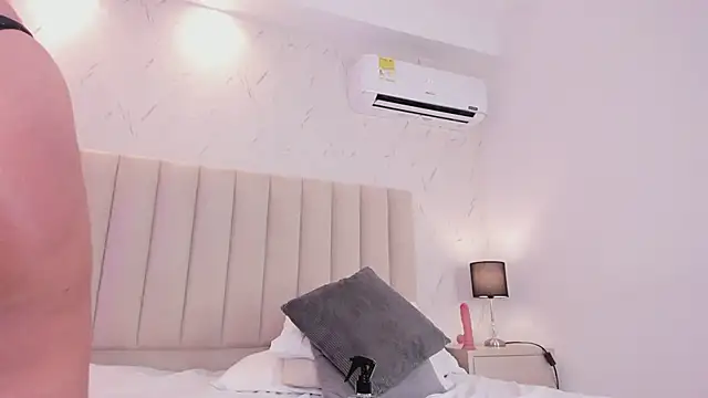 ViolettaRousee_ 라이브 XXX 채팅