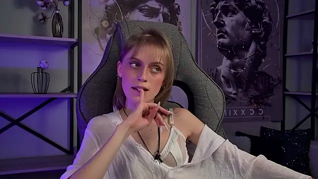 KiraMontoya Live XXX-Chat