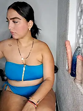 Chat +18 de Mia_em ao vivo