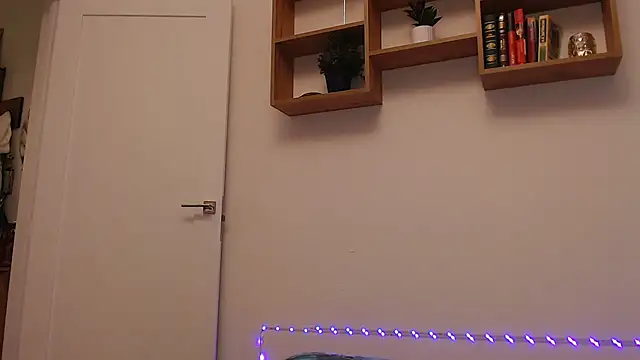 Karolina_love_ Adlı Modelin Canlı XXX Sohbeti