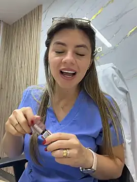 alicee16 লাইভ XXX চ্যাট