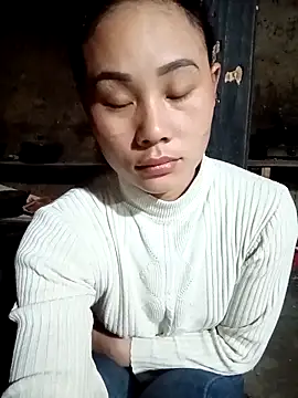 Ruaiuoi 网络视讯表演