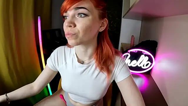 olivka-flower élő XXX-chatje