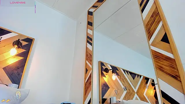 Kathaleiya_Ozz Chat XXX live