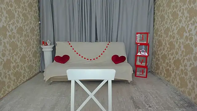 KiraTempt Chat XXX live