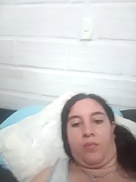 Camila-Valverde Chat XXX live