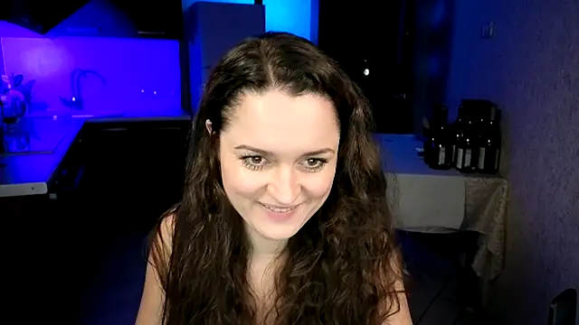 XXX chat uživo modela Cerann1