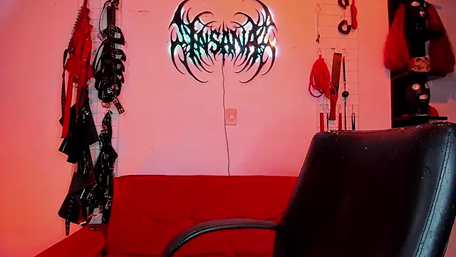 irregular_fetish_: απευθείας συνομιλία ΧΧΧ