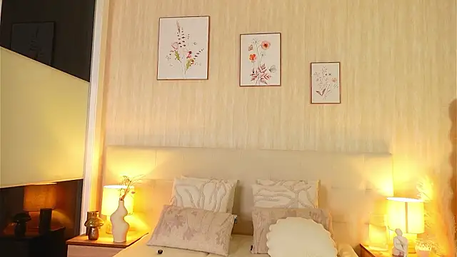 ZamphyraNightt Chat XXX in diretta