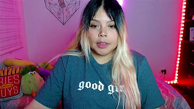 EllieMoonX 现场XXX聊天