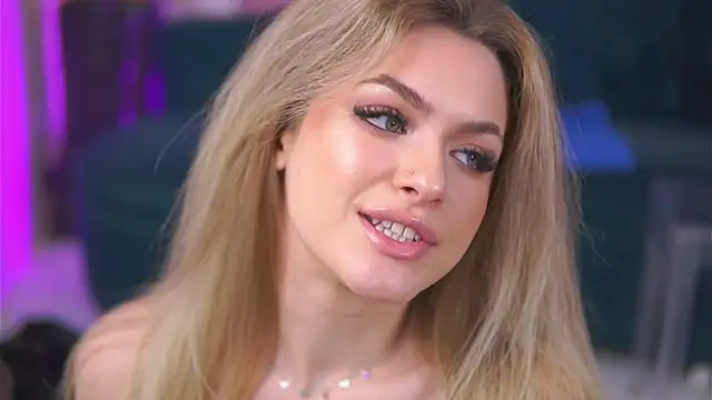 NayaQuinn – webcam-show