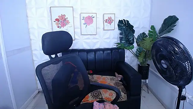 Valentinaa_mature: απευθείας συνομιλία ΧΧΧ