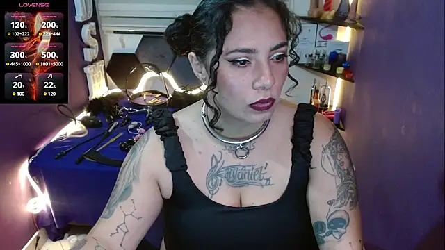 Alexa_Slavehot777: απευθείας συνομιλία ΧΧΧ