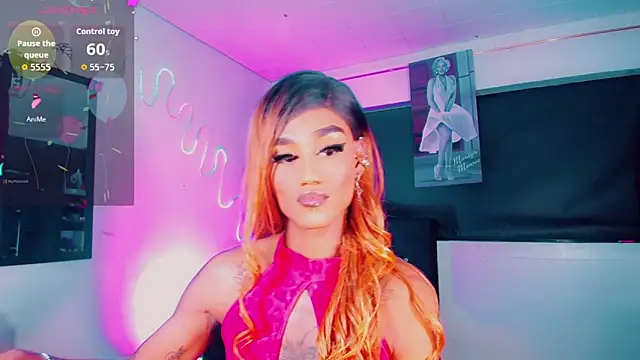 Kendall_hornyy – Kamerová šou