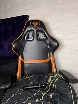 QUEEN_NOBUHLE_FEMDOM_777のウェブカメラショー