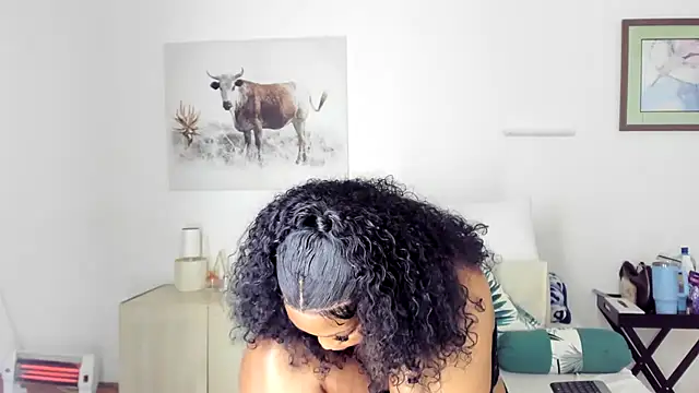 ConnieSmall24: вебкам-шоу