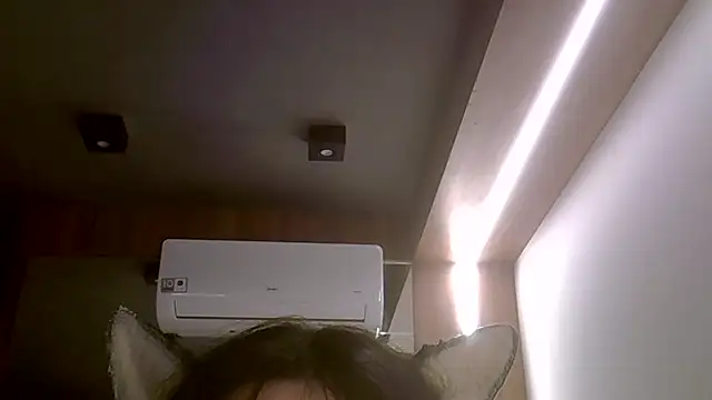 SkinnyKitten Chat XXX in diretta