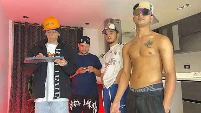 TheBatMansion Pertunjukan Webcam