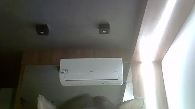 Chatroom XXX en direct de SkinnyKitten