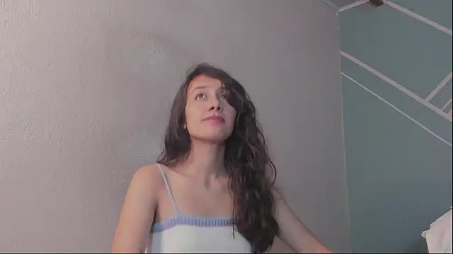 Chat XXX ao vivo de Lucy-Bluesea