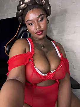 QUEEN_NOBUHLE_FEMDOM_777's Webcam Show