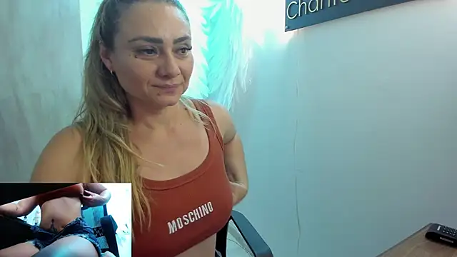 Show modela annie_vega17_ na web-kameri