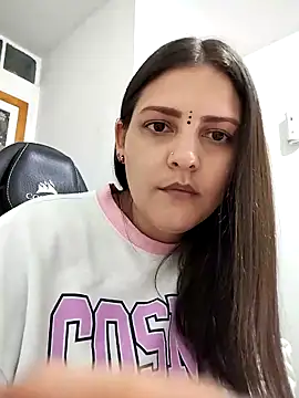 Mia_Hampton: онлайн-секс-чат