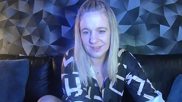 Delichieuse5's Webcam Show