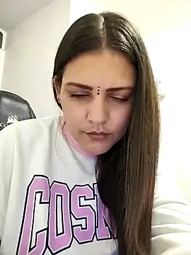 Mia_Hampton: онлайн-секс-чат