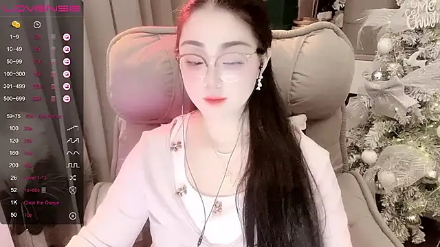 Monica-666888- 现场XXX聊天