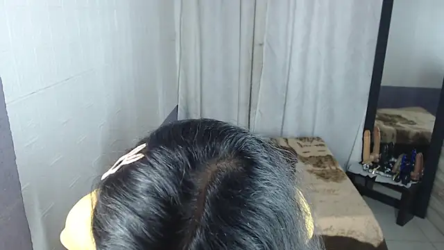 Chat XXX Live skinny_Yizz