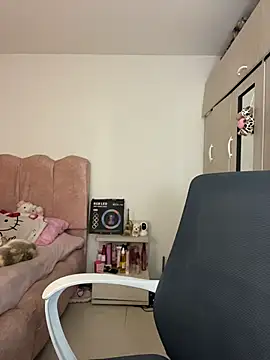 Emmily_19: απευθείας συνομιλία ΧΧΧ