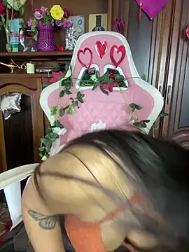 Jade_Zephyra Chat XXX in diretta