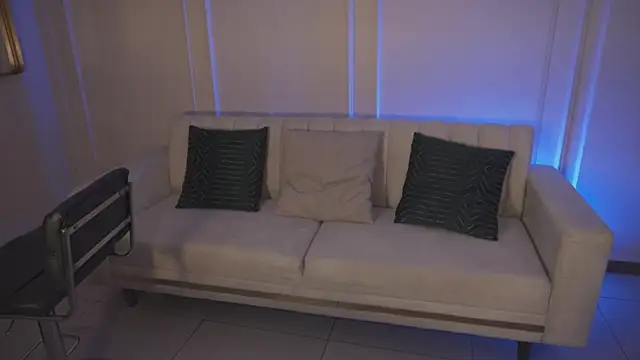 sarawinstone Chat XXX live